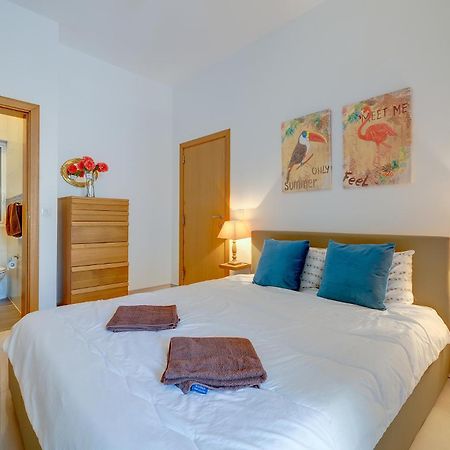 Prime Location Apartment With Side Seaviews Sliema Exteriör bild