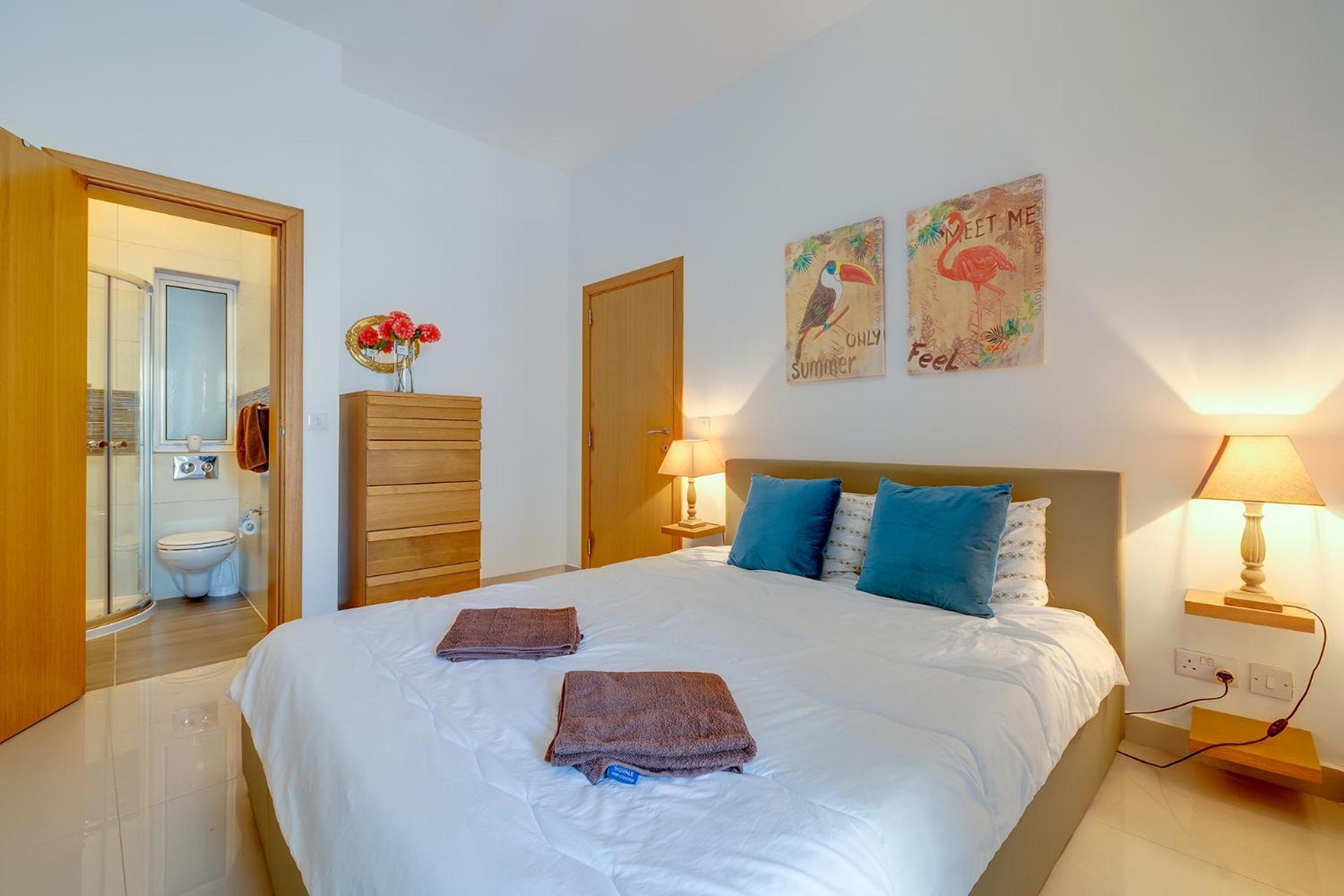 Prime Location Apartment With Side Seaviews Sliema Exteriör bild