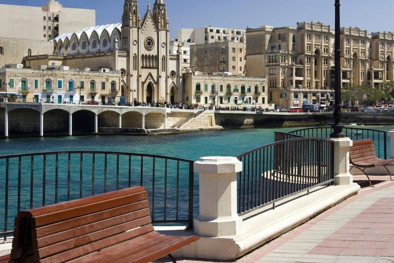 Prime Location Apartment With Side Seaviews Sliema Exteriör bild