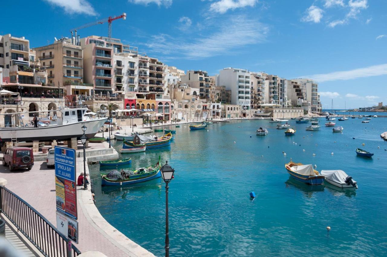 Prime Location Apartment With Side Seaviews Sliema Exteriör bild